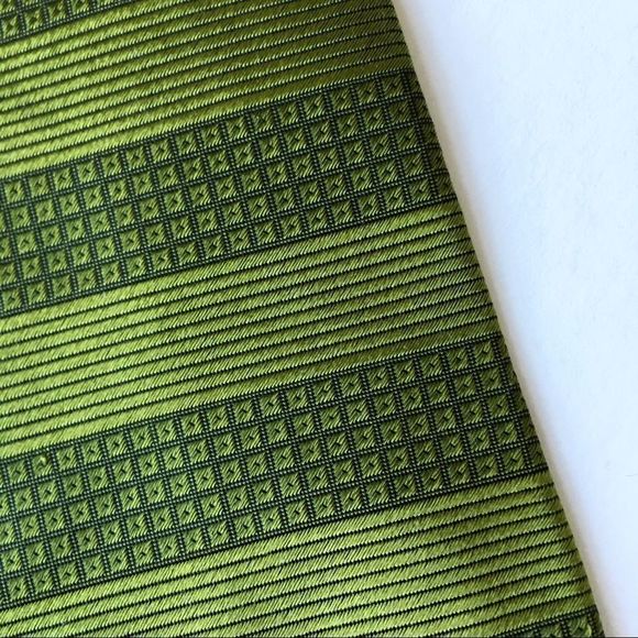 Geoffrey Beene 100% Silk Men’s Moss Green Neck Tie - Picture 4 of 5